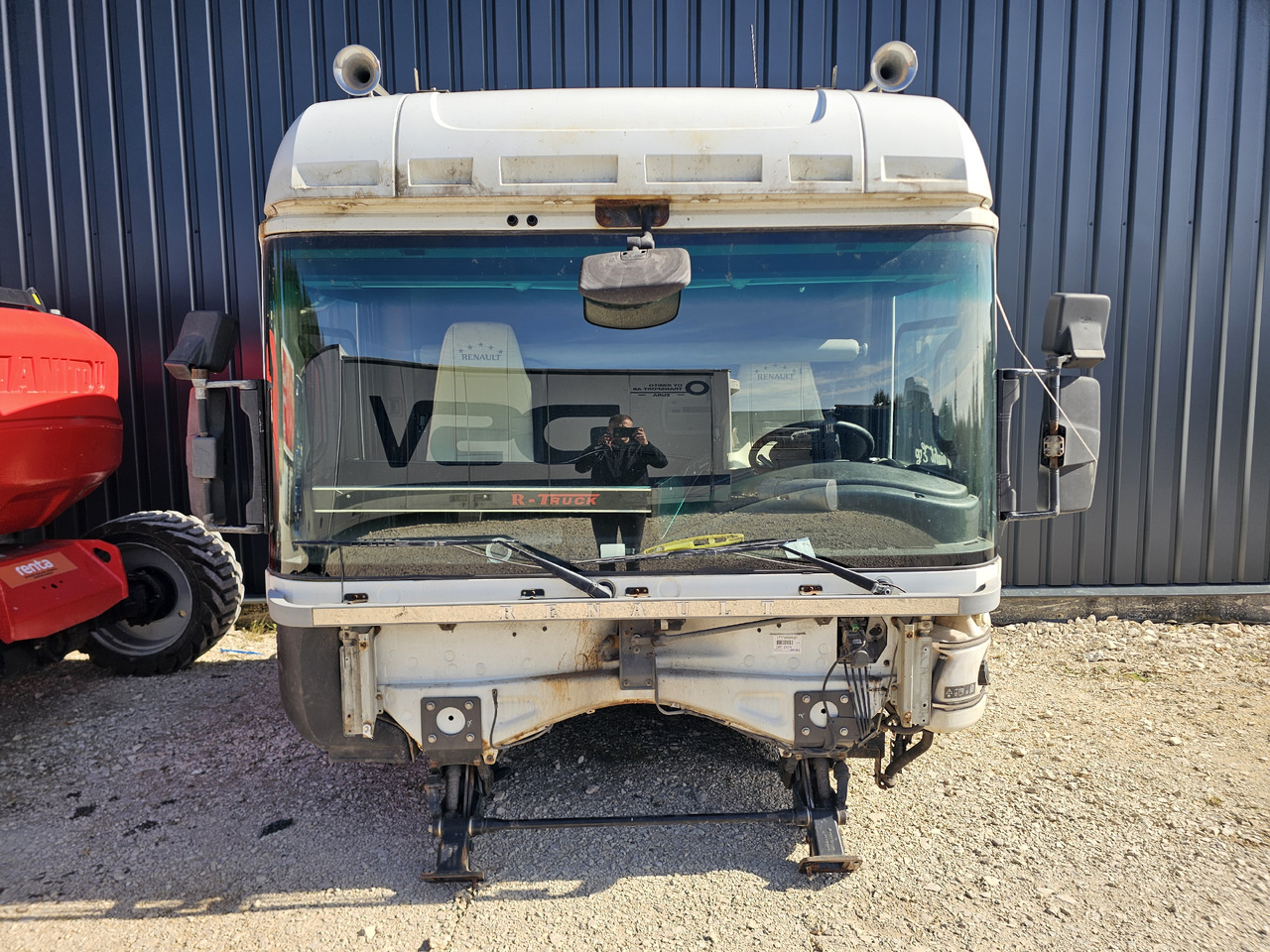 RENAULT MAGNUM DXI VEGA LIFT / COMPLETE CABINE - Кабина: слика 3 RENAULT MAGNUM DXI VEGA LIFT / COMPLETE CABINE - Кабина: слика 3