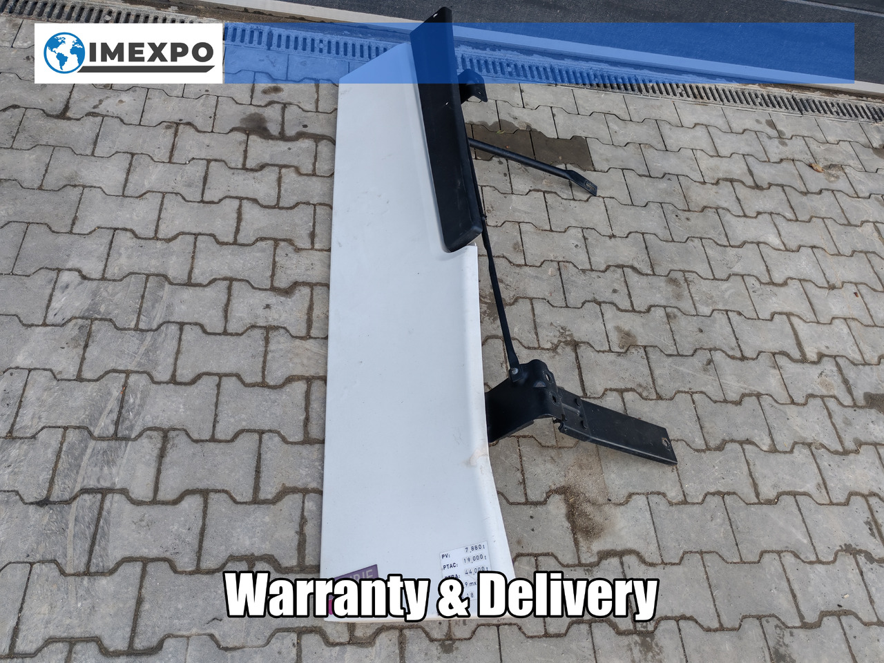 RENAULT RANGE T EURO 6 / HIGH CAB / RIGHT SPOILER - Аеродинамика/ Спојлер: слика 1 RENAULT RANGE T EURO 6 / HIGH CAB / RIGHT SPOILER - Аеродинамика/ Спојлер: слика 1