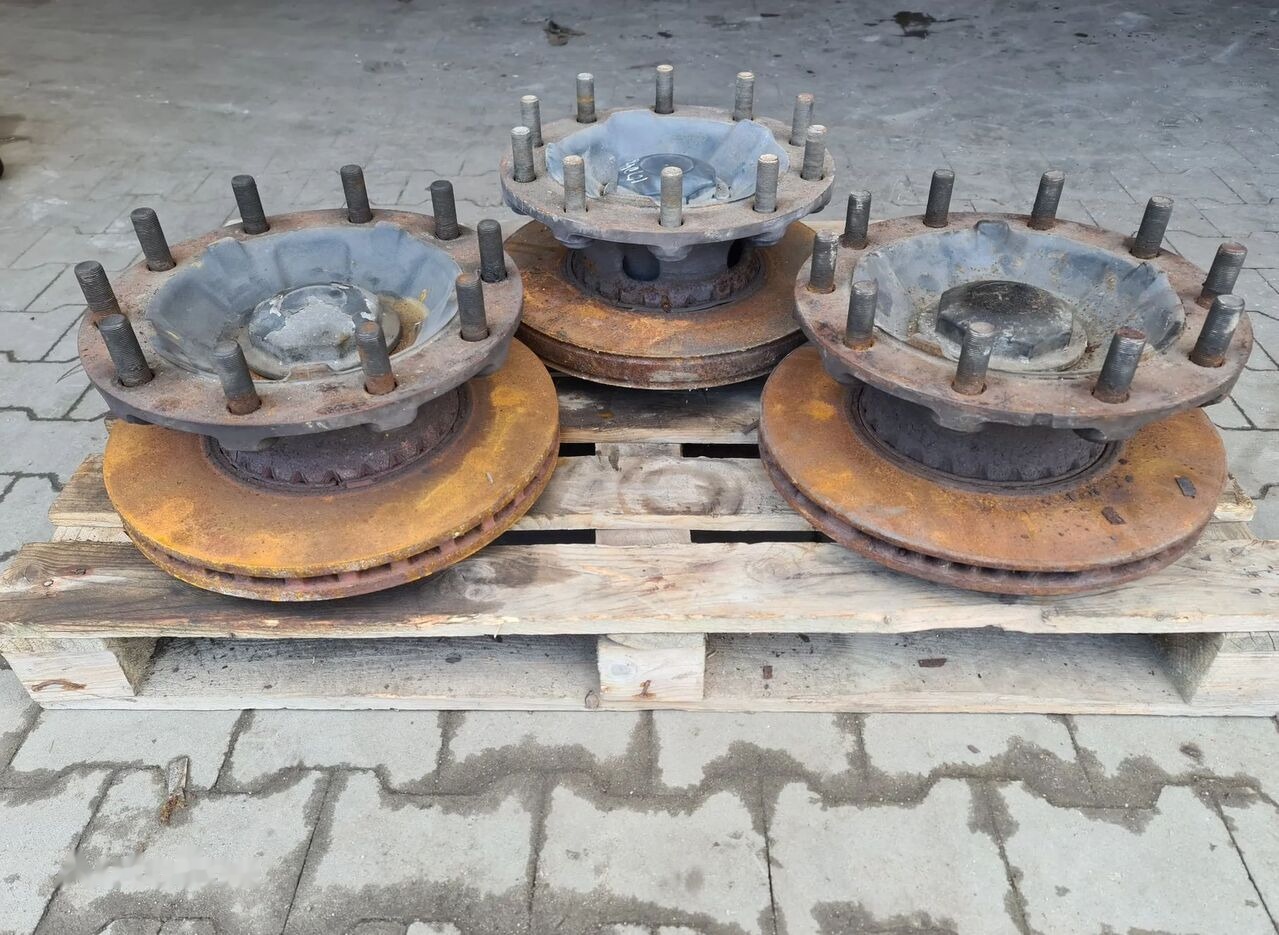 VOLVO RENAULT FRONT HUB 68mm 6.8cm / WORLDWIDE DELIVERY - Глава на тркало за Камион: слика 2 VOLVO RENAULT FRONT HUB 68mm 6.8cm / WORLDWIDE DELIVERY - Глава на тркало за Камион: слика 2