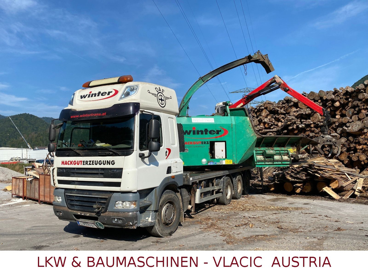 DAF CF85 Holzhackmaschine JENZ HEM 700 - Камион за дрва: слика 1 DAF CF85 Holzhackmaschine JENZ HEM 700 - Камион за дрва: слика 1