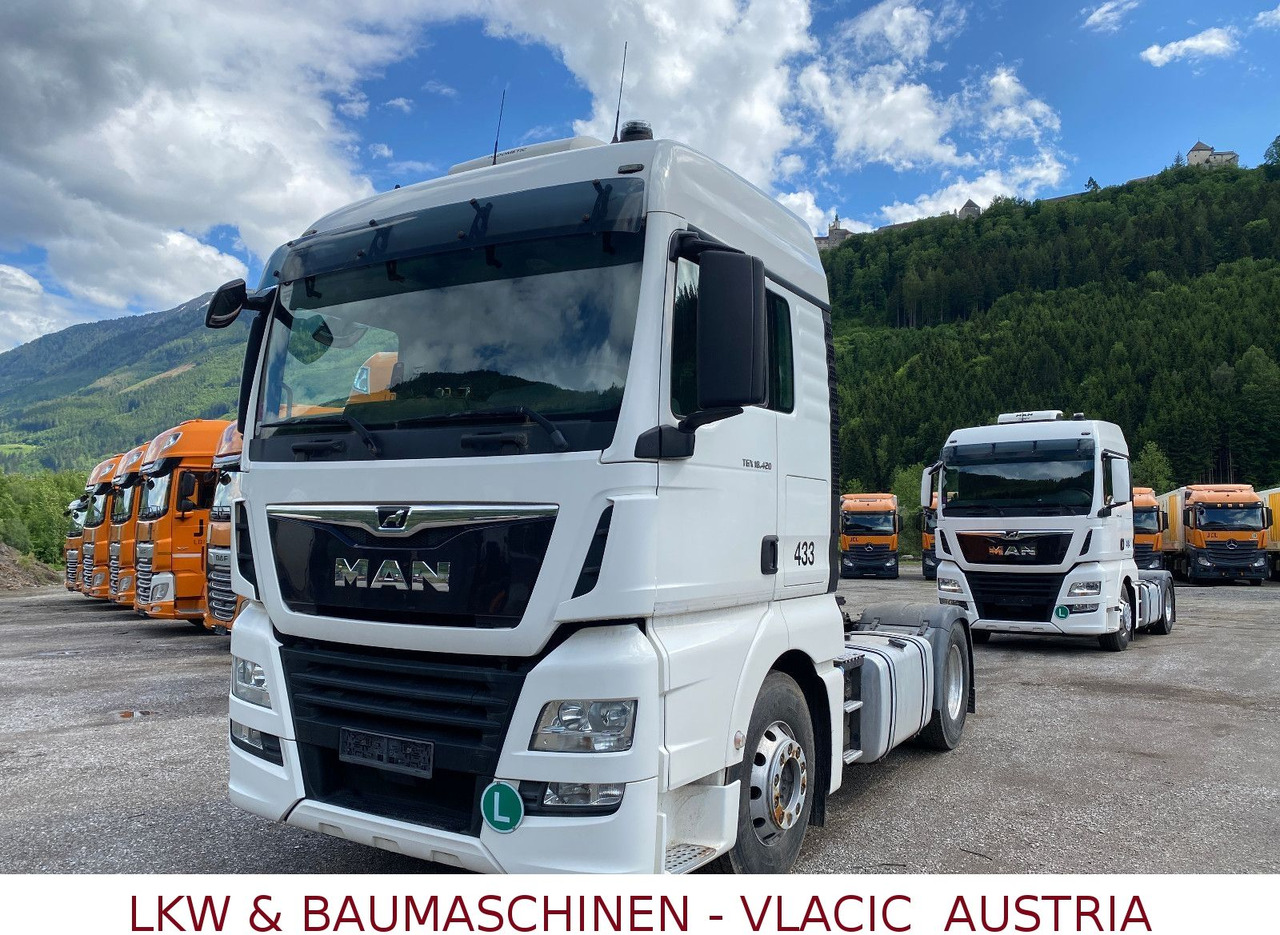 MAN TGX 18.420 (eigengewicht 6939Kg) MAN TGX 18.420 (eigengewicht 6939Kg) - Камион влекач: слика 1 MAN TGX 18.420 (eigengewicht 6939Kg) MAN TGX 18.420 (eigengewicht 6939Kg) - Камион влекач: слика 1