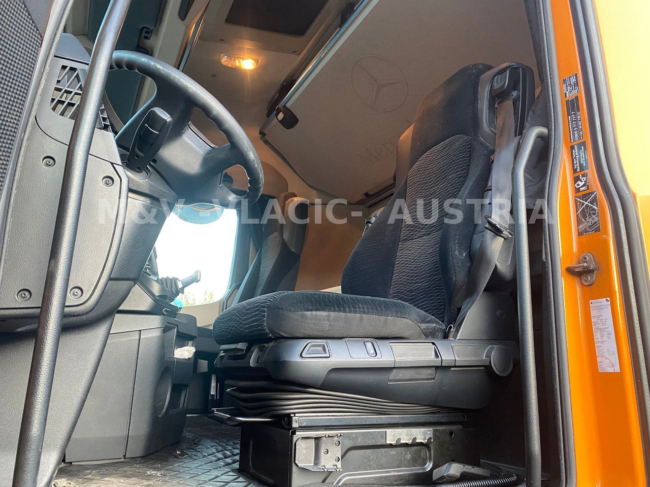Mercedes-Benz 2542 - Транспортер на контејнер/ Камион со променливо тело: слика 4 Mercedes-Benz 2542 - Транспортер на контејнер/ Камион со променливо тело: слика 4