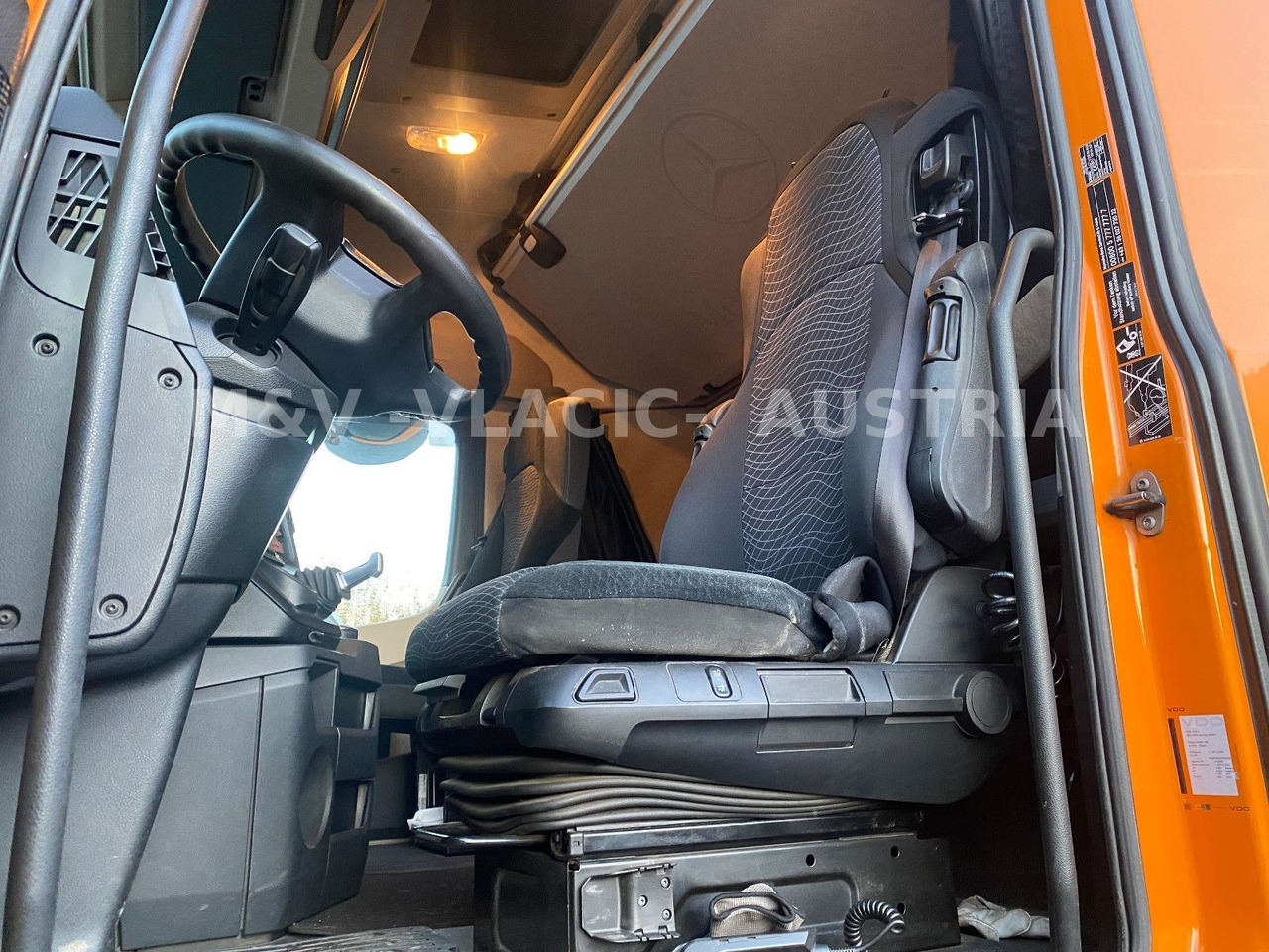Mercedes-Benz 2542 - Транспортер на контејнер/ Камион со променливо тело: слика 3 Mercedes-Benz 2542 - Транспортер на контејнер/ Камион со променливо тело: слика 3