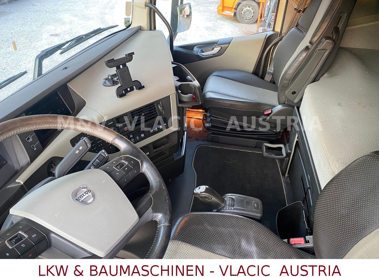 Volvo FH 540 (6X4) D13K540 - Камион за дрва: слика 4 Volvo FH 540 (6X4) D13K540 - Камион за дрва: слика 4