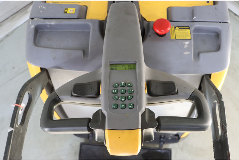 Atlet PLP/200P - Вилушкар за палети: слика 4 Atlet PLP/200P - Вилушкар за палети: слика 4