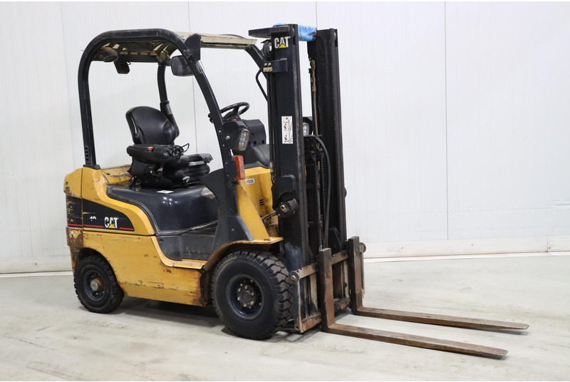 Caterpillar DP18N - Дизел вилушкар: слика 1 Caterpillar DP18N - Дизел вилушкар: слика 1