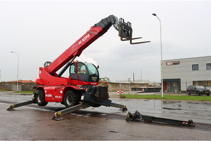 MAGNI RTH5.30S - Натоварувач: слика 1 MAGNI RTH5.30S - Натоварувач: слика 1