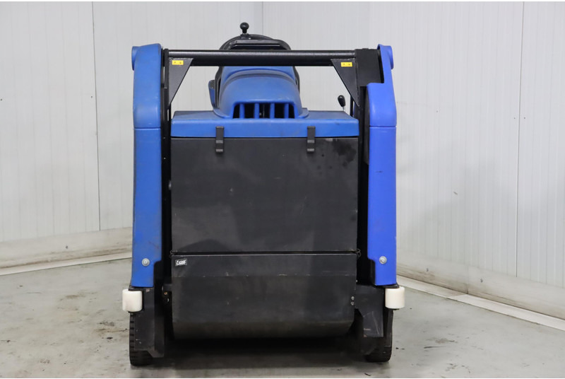 Nilfisk Floortec R680B - Возило за метење: слика 5 Nilfisk Floortec R680B - Возило за метење: слика 5