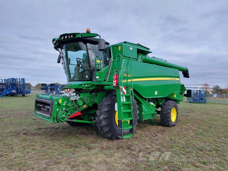 John Deere T660i - Комбајн: слика 1 John Deere T660i - Комбајн: слика 1