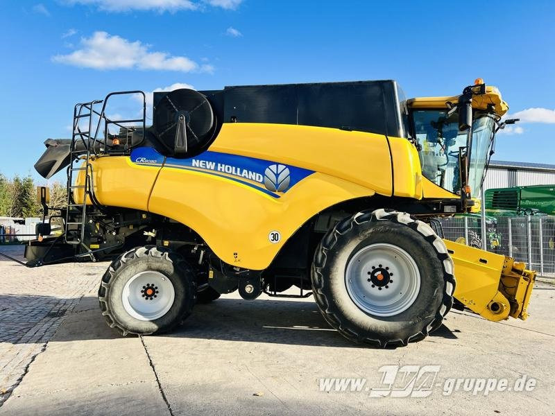 New Holland CR8080 - Комбајн: слика 4 New Holland CR8080 - Комбајн: слика 4