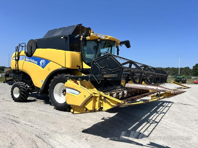 New Holland CX8080 4wd - Комбајн: слика 1 New Holland CX8080 4wd - Комбајн: слика 1