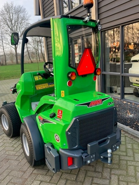 AVANT 530 TDL+ loader - Земјоделски натоварувач: слика 4 AVANT 530 TDL+ loader - Земјоделски натоварувач: слика 4