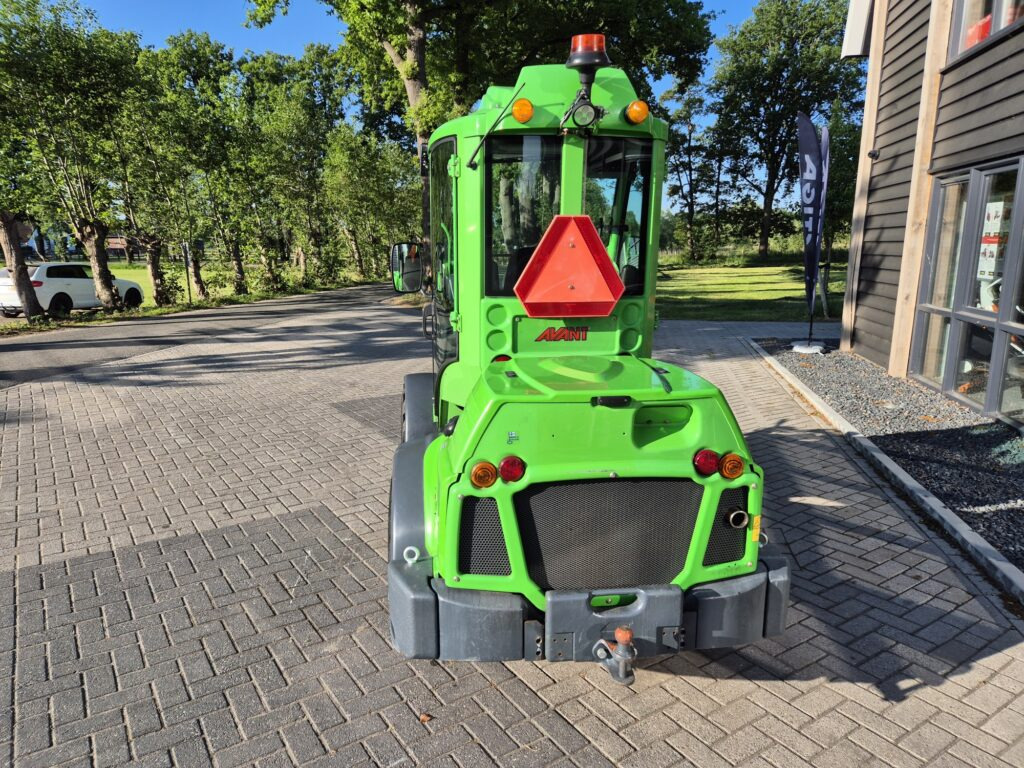 AVANT 745 optidrive - Земјоделски натоварувач: слика 5 AVANT 745 optidrive - Земјоделски натоварувач: слика 5