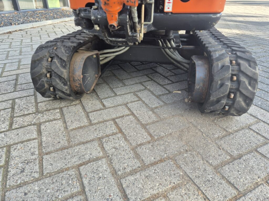 HITACHI ZX10U-2 minidigger - Мини багер: слика 5 HITACHI ZX10U-2 minidigger - Мини багер: слика 5