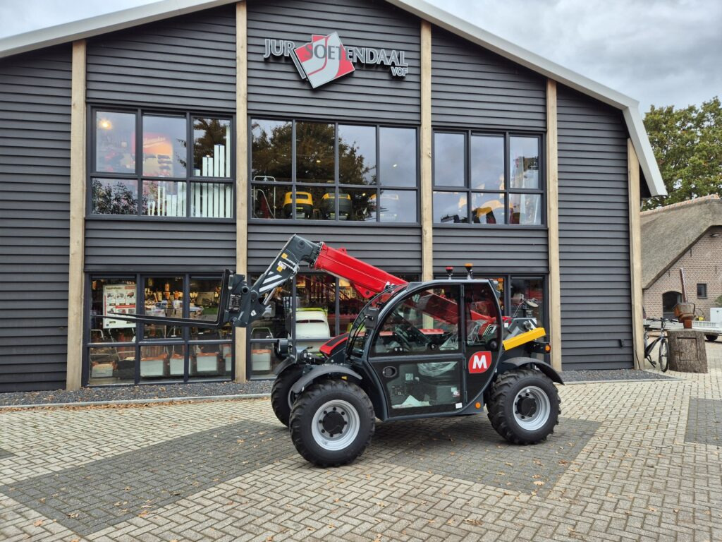 MAGNI TH 3.6 - Телескопски ракувач: слика 1 MAGNI TH 3.6 - Телескопски ракувач: слика 1