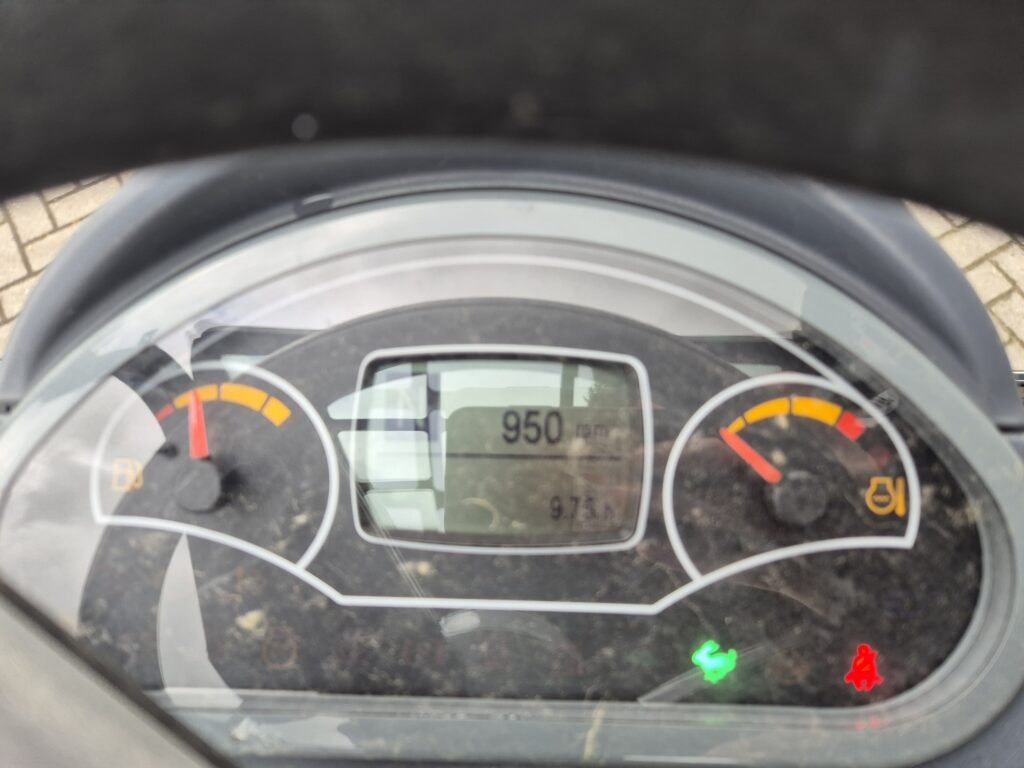 Земјоделски натоварувач MANITOU MLA 3-25H miniloader: слика 11 Земјоделски натоварувач MANITOU MLA 3-25H miniloader: слика 11