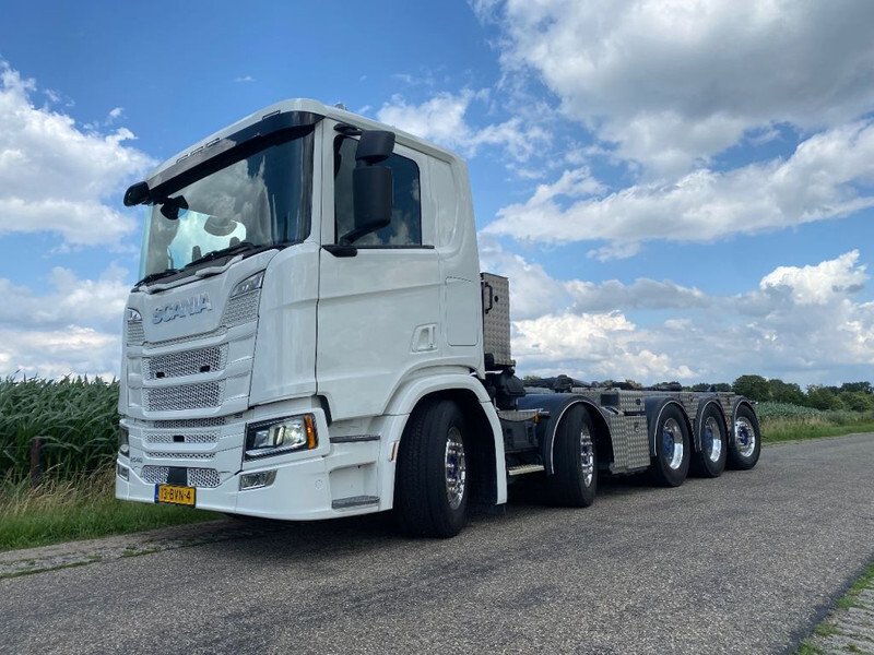 Scania R500 NGS | 25 TON LIFT | 7 MTR CARRIER | 10X4*6 FULL AIR | - Камион со кука за подигање: слика 1 Scania R500 NGS | 25 TON LIFT | 7 MTR CARRIER | 10X4*6 FULL AIR | - Камион со кука за подигање: слика 1