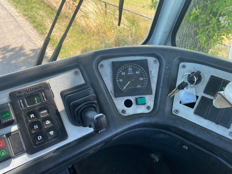 Terberg YT 182 TERMINAL TRUCK | AIRCO | 23826 HOURS | - Трактор на терминалот: слика 4 Terberg YT 182 TERMINAL TRUCK | AIRCO | 23826 HOURS | - Трактор на терминалот: слика 4