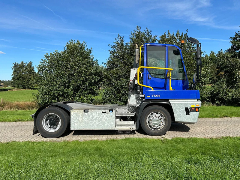 Terberg YT 223 | LOW HOURS - * 9211 *| GALVANISH CHASSIS | NEW MODEL - Трактор на терминалот: слика 4 Terberg YT 223 | LOW HOURS - * 9211 *| GALVANISH CHASSIS | NEW MODEL - Трактор на терминалот: слика 4