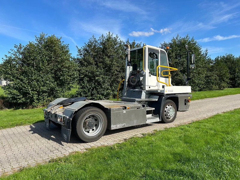 Terberg YT 223 | LOW HOURS | AIRCO | MEGA LOW LOADER | - Трактор на терминалот: слика 5 Terberg YT 223 | LOW HOURS | AIRCO | MEGA LOW LOADER | - Трактор на терминалот: слика 5
