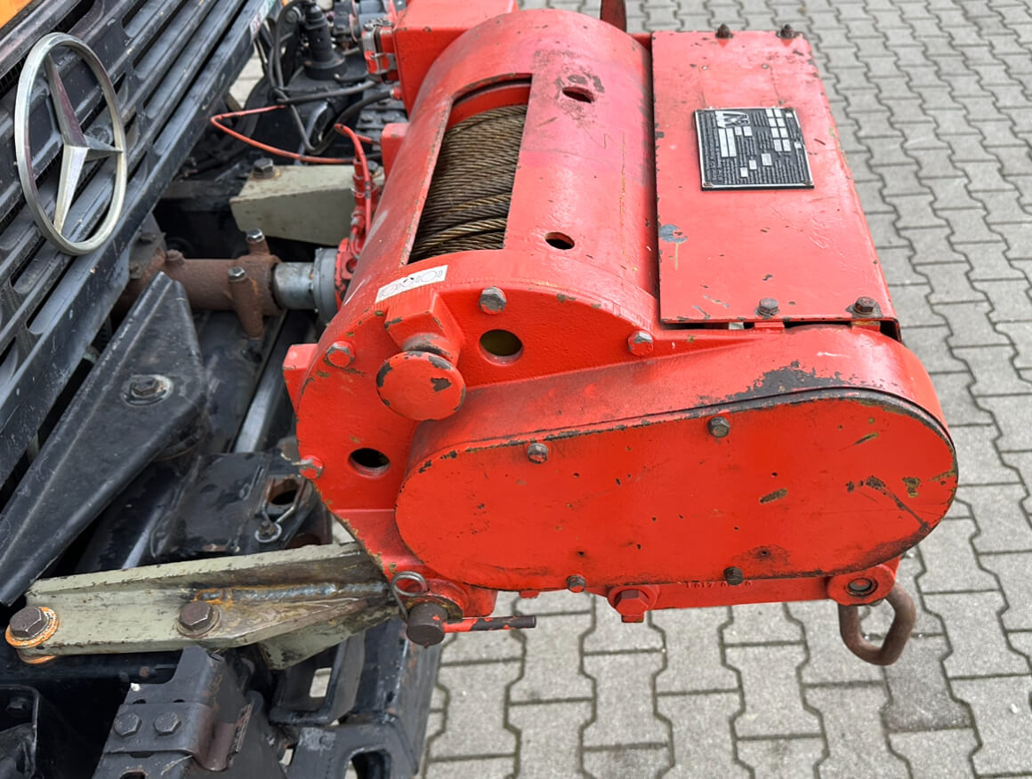 Unimog Frontanbau Seilwinde Werner F30.1M1HW1708 - Чекрек: слика 2 Unimog Frontanbau Seilwinde Werner F30.1M1HW1708 - Чекрек: слика 2