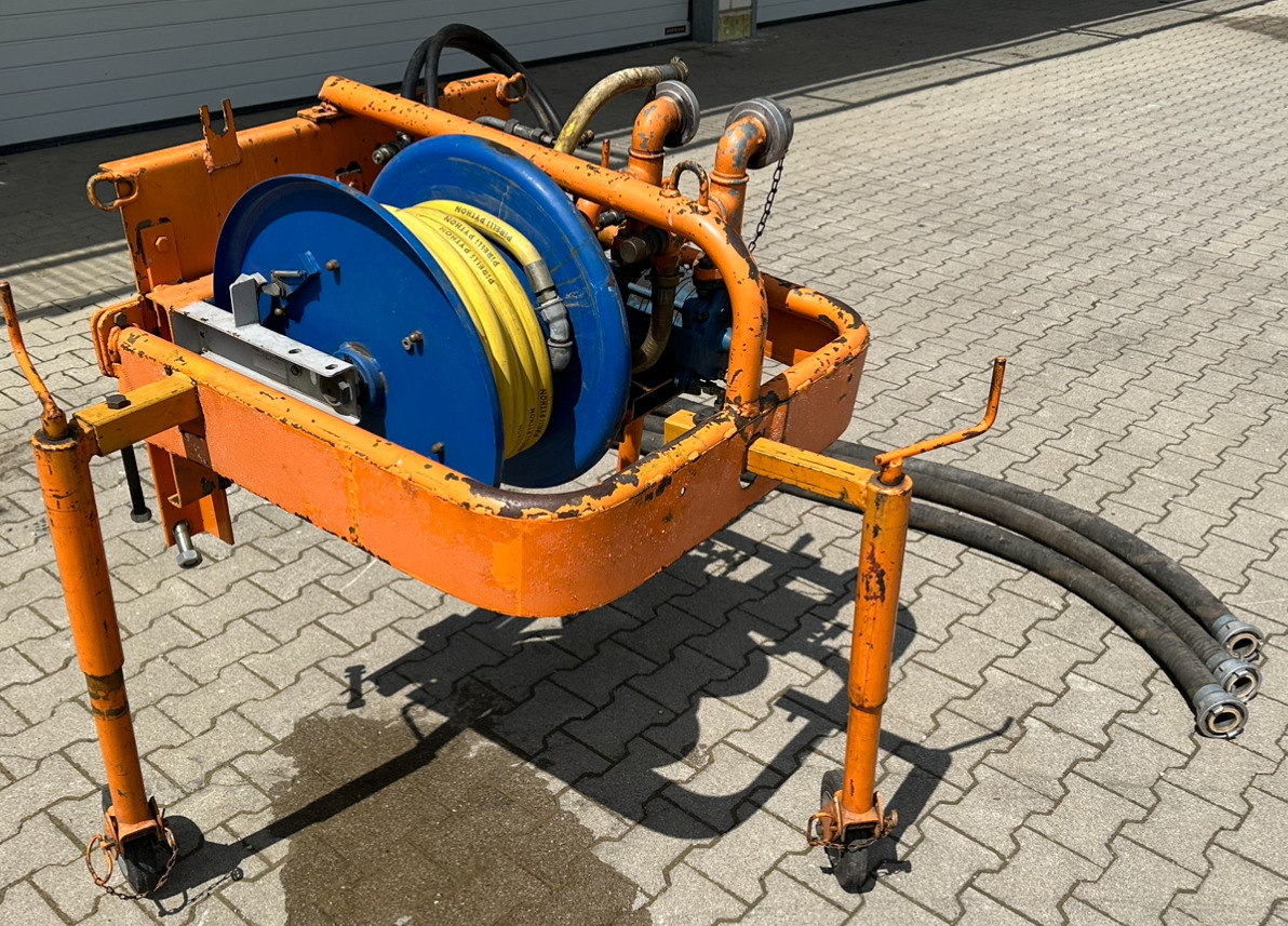 Unimog Frontanbauwasserpumpe Deu. hyd. - Пумпа за вода: слика 3 Unimog Frontanbauwasserpumpe Deu. hyd. - Пумпа за вода: слика 3