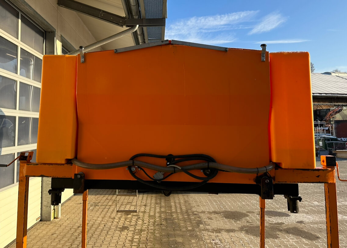 Unimog Salzstreuer Gmeiner 4000TCFS - Распрскувач на песок/ Сол: слика 5 Unimog Salzstreuer Gmeiner 4000TCFS - Распрскувач на песок/ Сол: слика 5