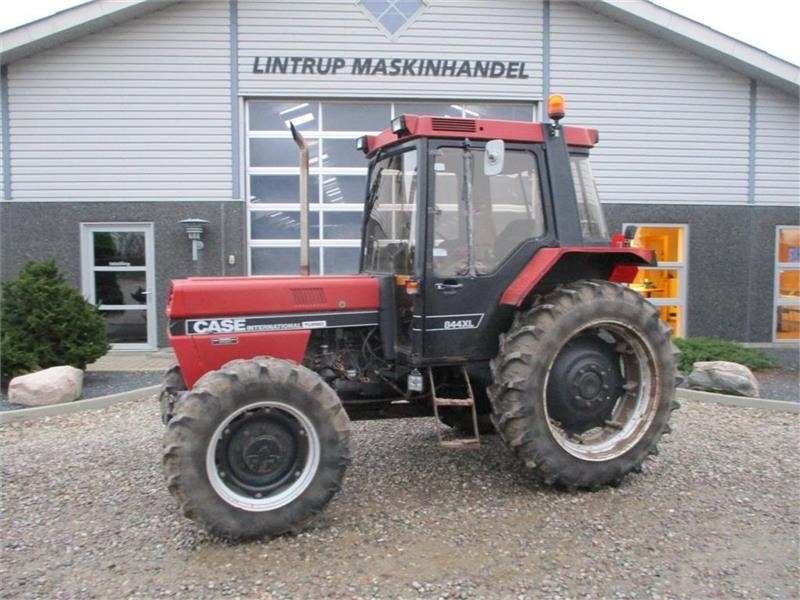 Case IH 844 XL 4wd traktor, en ejer fra ny - Трактор: слика 1 Case IH 844 XL 4wd traktor, en ejer fra ny - Трактор: слика 1