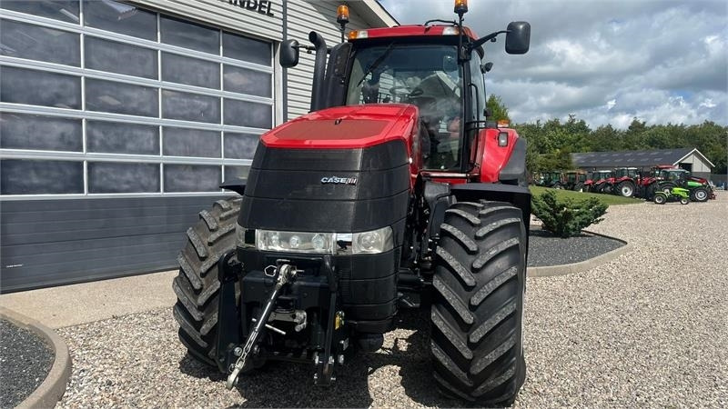 Трактор Case IH Magnum 370 CVX Med fronlift: слика 15