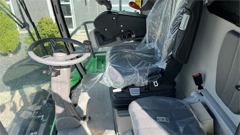 Deutz-fahr C7206 With 24feed - 7.2m header. New and unused Co - Комбајн: слика 3 Deutz-fahr C7206 With 24feed - 7.2m header. New and unused Co - Комбајн: слика 3