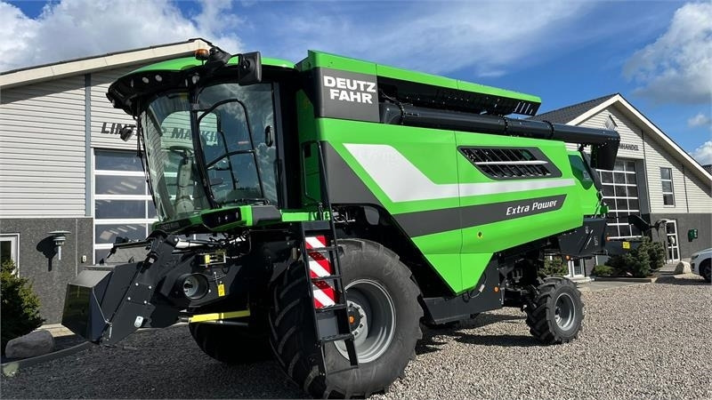 Deutz-fahr C7206 With 24feed - 7.2m header. New and unused Co - Комбајн: слика 2 Deutz-fahr C7206 With 24feed - 7.2m header. New and unused Co - Комбајн: слика 2