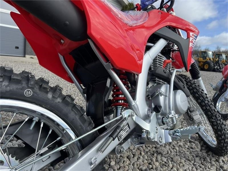 Honda CRF 125 FB Den helt nye model - Сетеренско возило/ Квад: слика 4 Honda CRF 125 FB Den helt nye model - Сетеренско возило/ Квад: слика 4