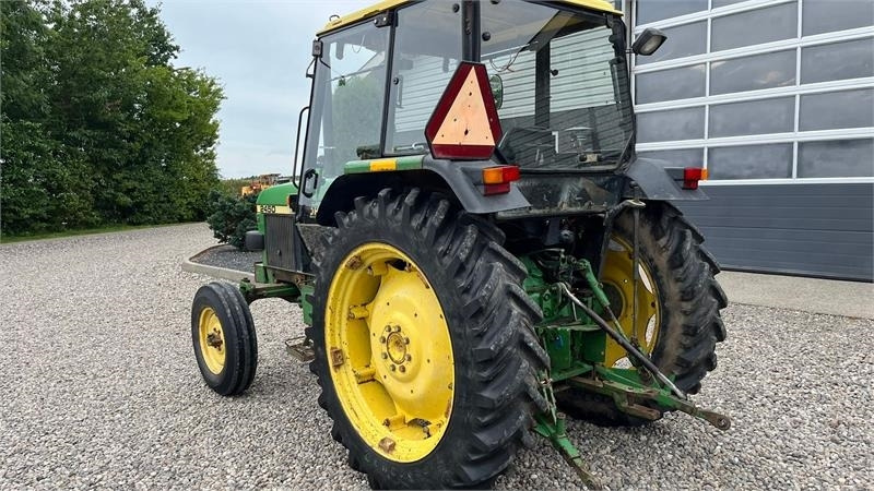 John Deere 2450 Med servostyring - Трактор: слика 3 John Deere 2450 Med servostyring - Трактор: слика 3