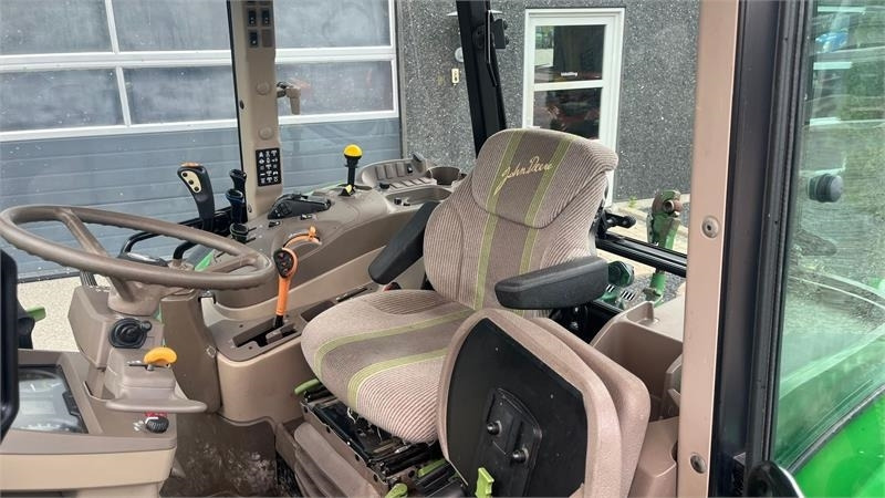 John Deere 5080R Med frontlæsser - Трактор: слика 5 John Deere 5080R Med frontlæsser - Трактор: слика 5