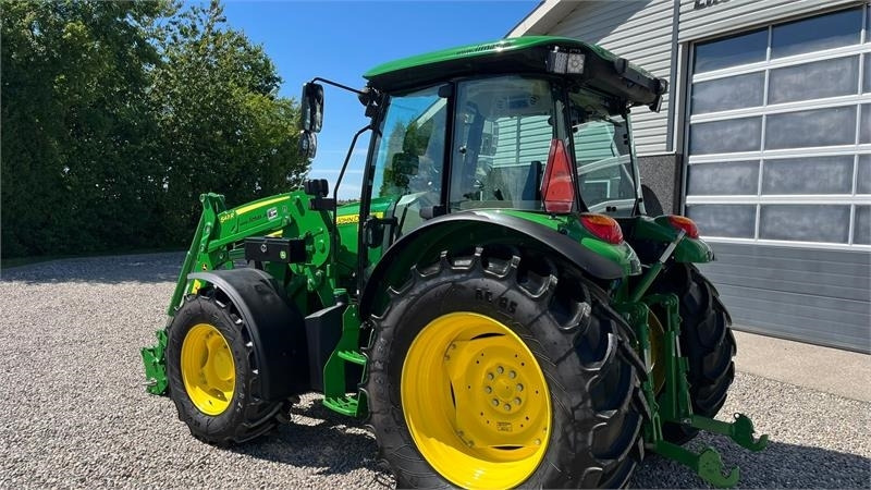 John Deere 5115M Med frontlæsser, som ny - Трактор: слика 3 John Deere 5115M Med frontlæsser, som ny - Трактор: слика 3