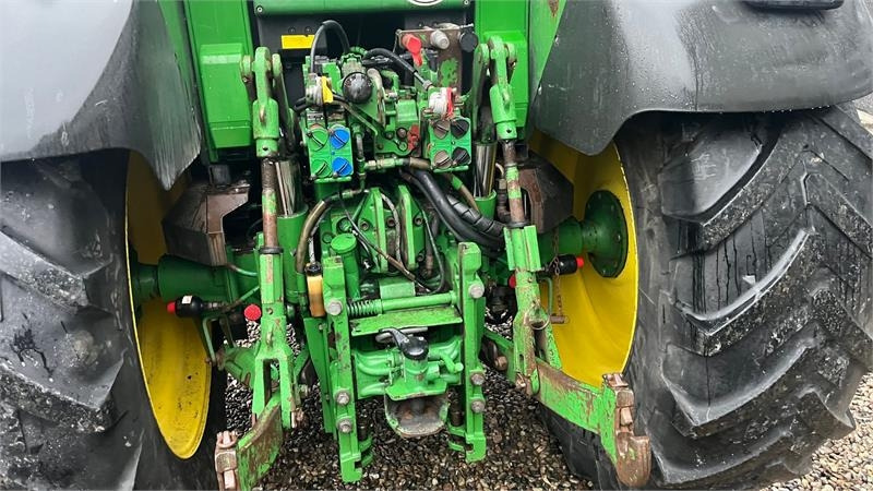 John Deere 6534 Premium med frontlift og frontPTO - Трактор: слика 4 John Deere 6534 Premium med frontlift og frontPTO - Трактор: слика 4