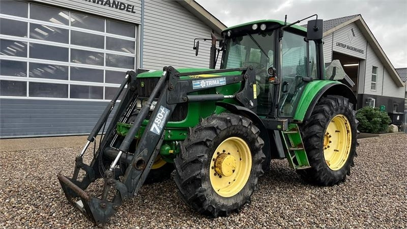 Трактор John Deere 6620 AP Med frontlæsser.: слика 6