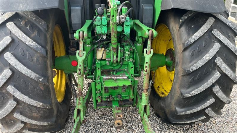John Deere 6910 Auto Quad II-TLS Med frontlæsser - Трактор: слика 4 John Deere 6910 Auto Quad II-TLS Med frontlæsser - Трактор: слика 4