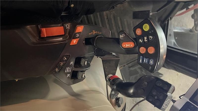 Трактор Massey Ferguson 7720S Velholdt traktor. Har aldrig lavet andet en: слика 8 Трактор Massey Ferguson 7720S Velholdt traktor. Har aldrig lavet andet en: слика 8