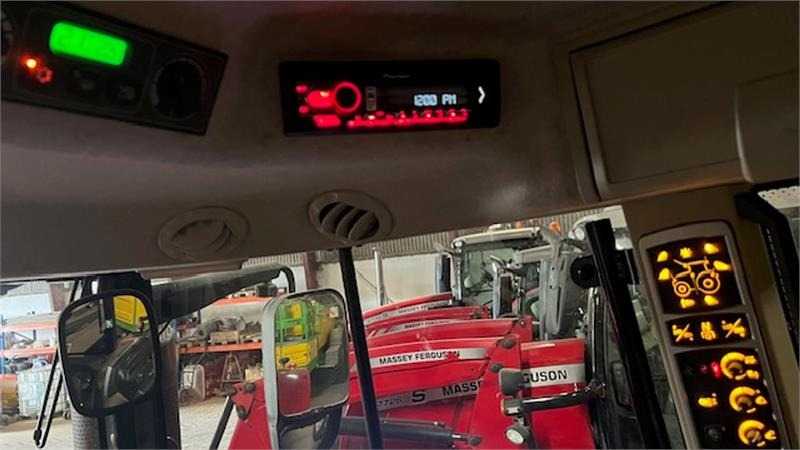 Трактор Massey Ferguson 7720S Velholdt traktor. Har aldrig lavet andet en: слика 9 Трактор Massey Ferguson 7720S Velholdt traktor. Har aldrig lavet andet en: слика 9