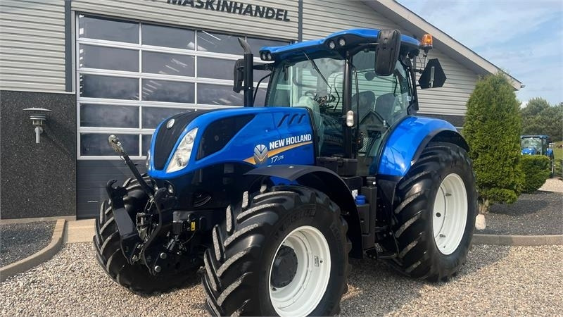 New Holland T7.175 RangeCommand med frontlift. Meget velholdt - Трактор: слика 2 New Holland T7.175 RangeCommand med frontlift. Meget velholdt - Трактор: слика 2