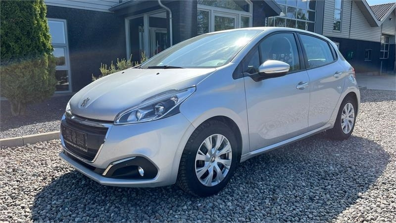 Peugeot 208 1,6 BlueHDi 100 Active Van 5d. NYSYNET og KUN - Минибус, Патничко комбе: слика 2 Peugeot 208 1,6 BlueHDi 100 Active Van 5d. NYSYNET og KUN - Минибус, Патничко комбе: слика 2