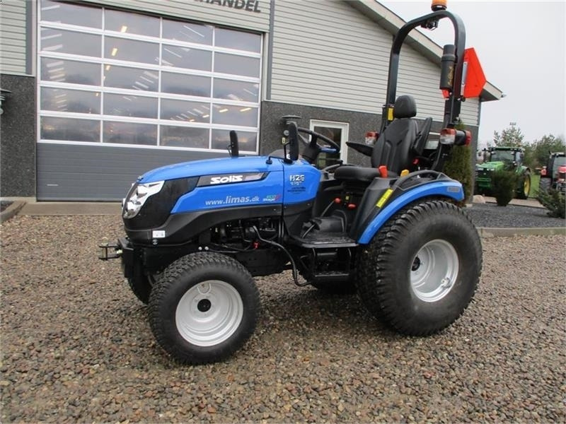Solis 26 HST Hydrostat Turf hjul. - Трактор: слика 2 Solis 26 HST Hydrostat Turf hjul. - Трактор: слика 2