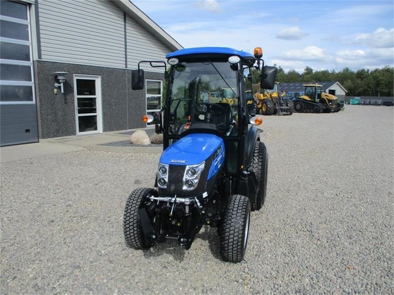 Solis 26 HST Med kabine, Turf dæk og frontlift samt fron - Трактор: слика 4 Solis 26 HST Med kabine, Turf dæk og frontlift samt fron - Трактор: слика 4