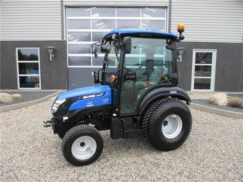 Solis 26 HST med kabine og turf hjul - Трактор: слика 1 Solis 26 HST med kabine og turf hjul - Трактор: слика 1