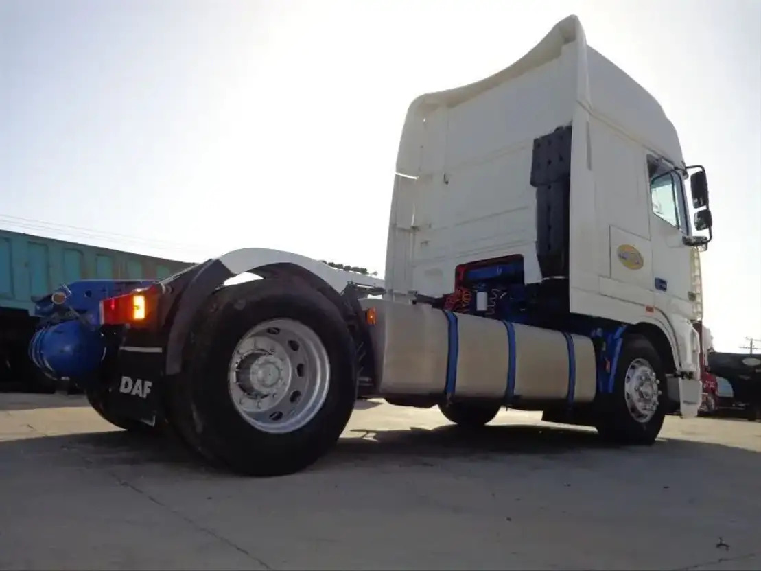 DAF XF 480 DAF XF.480 4X2 Super Space Intarder - Камион влекач: слика 4 DAF XF 480 DAF XF.480 4X2 Super Space Intarder - Камион влекач: слика 4