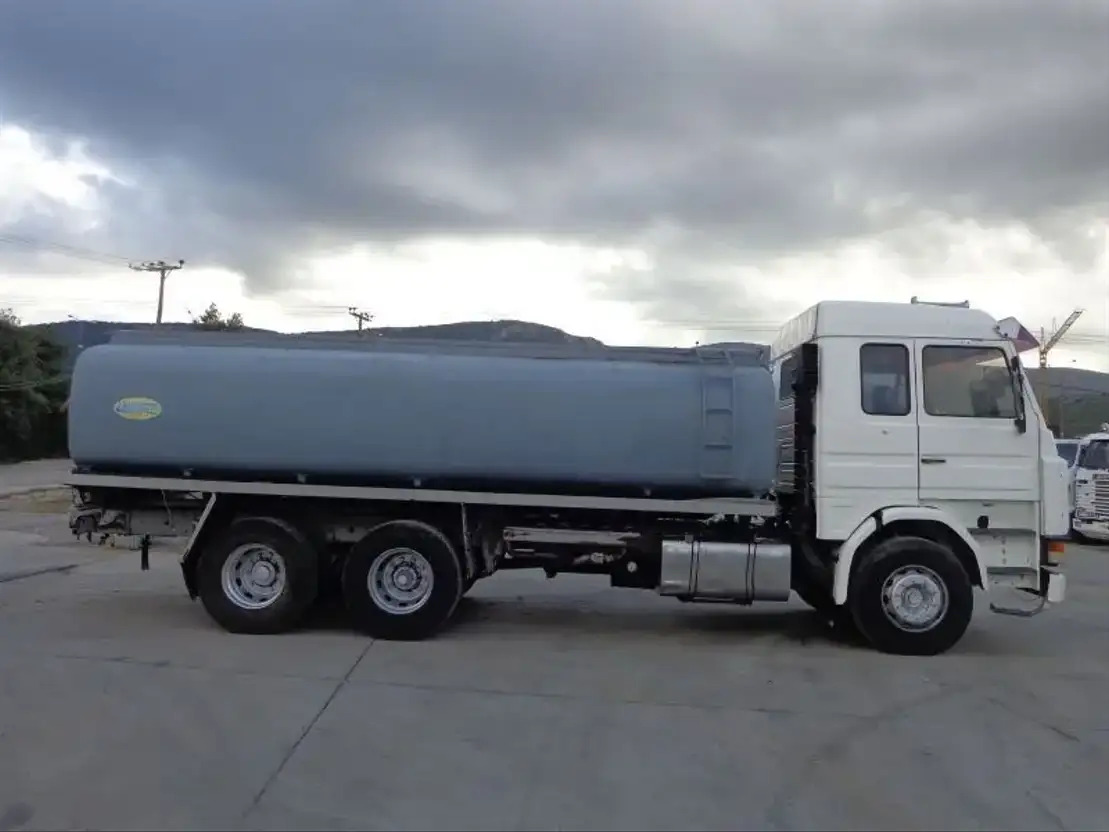 Камион цистерна Scania R143-470 V8 Scania R143HL .470 6X2 Diesel/OIL Tank: слика 6