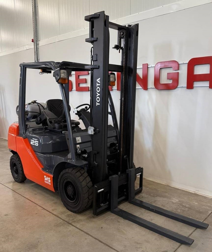 Toyota 10859 - 02-8FGF25 - Плински вилушкар: слика 4 Toyota 10859 - 02-8FGF25 - Плински вилушкар: слика 4