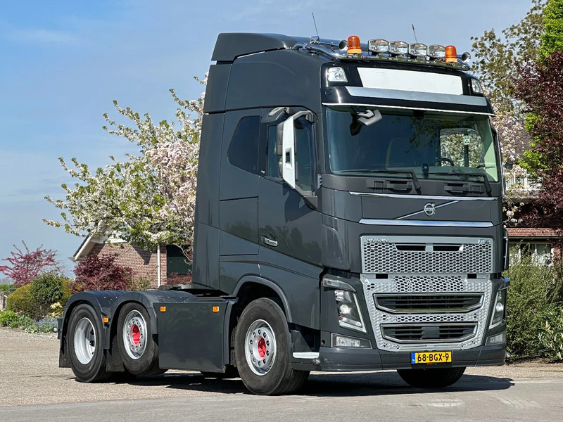 Volvo FH 16 750!!6x2!!ONLY 318TKM!! - Камион влекач: слика 1 Volvo FH 16 750!!6x2!!ONLY 318TKM!! - Камион влекач: слика 1