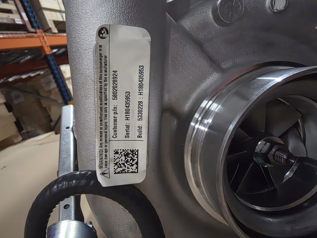 CNH 5802028924 - Турбо за Градежна машина: слика 2 CNH 5802028924 - Турбо за Градежна машина: слика 2